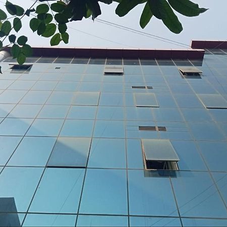 Hotel Amenda International New Delhi Bagian luar foto